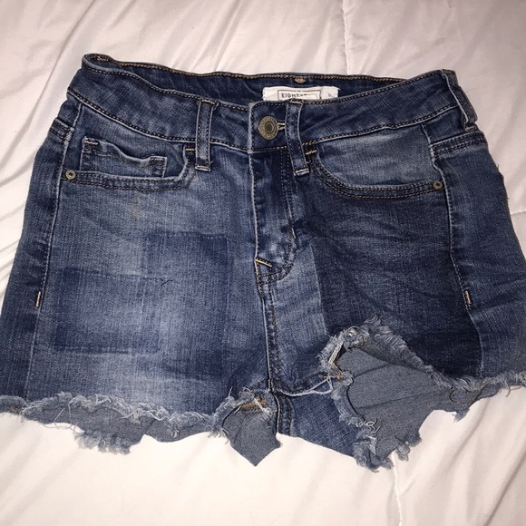 Denim shorts - Picture 1 of 5